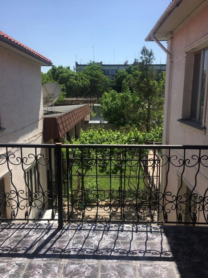 Shymhostle Vandrarhem Sjymkent Exteriör bild