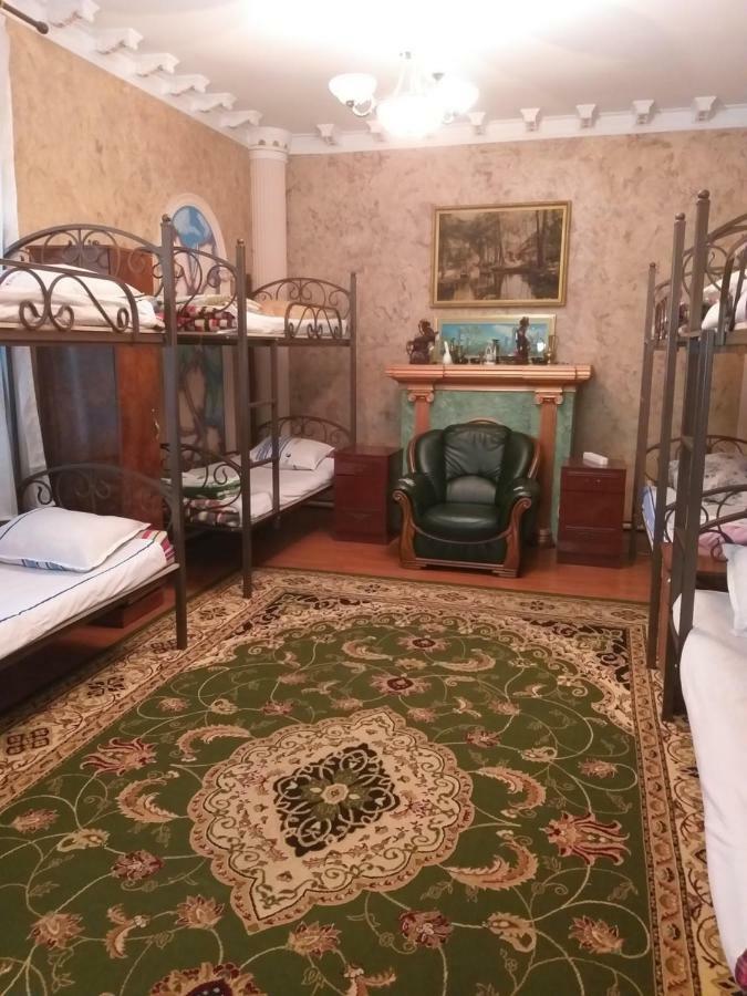 Shymhostle Vandrarhem Sjymkent Exteriör bild