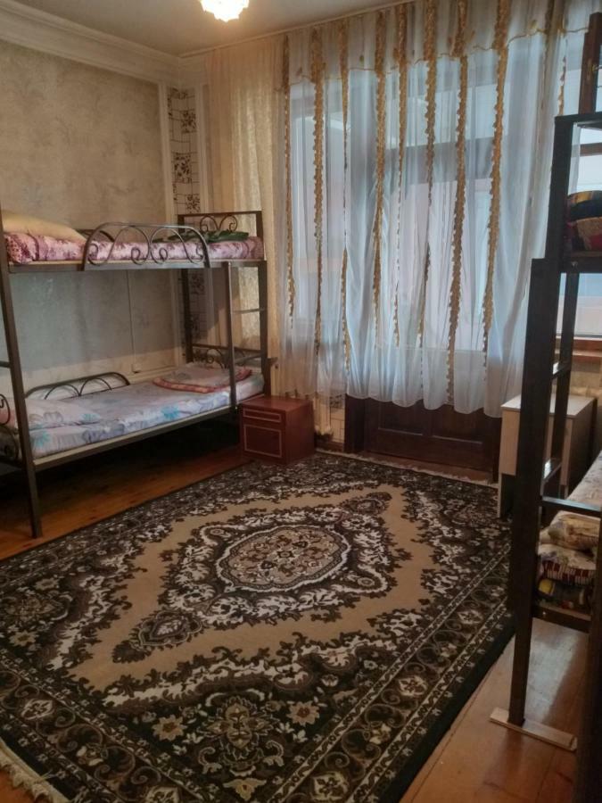Shymhostle Vandrarhem Sjymkent Exteriör bild
